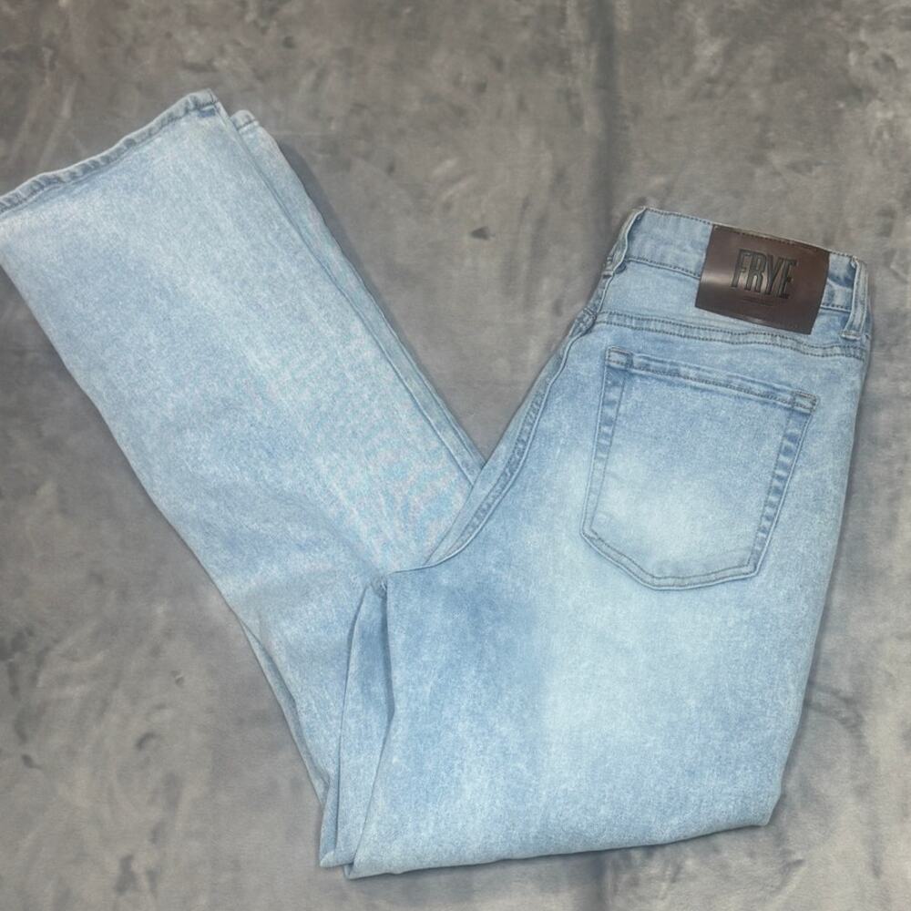 Frye brand straight-leg‎ jeans. 6/28, casual, faded